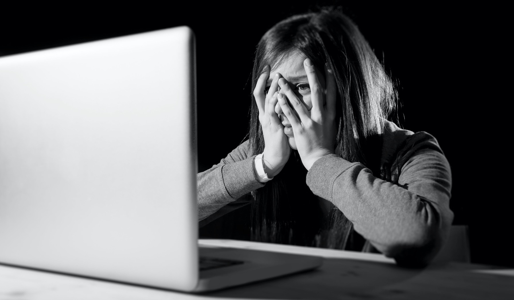 التجريح على الشبكات الاجتماعية وتقديم الاعتذار